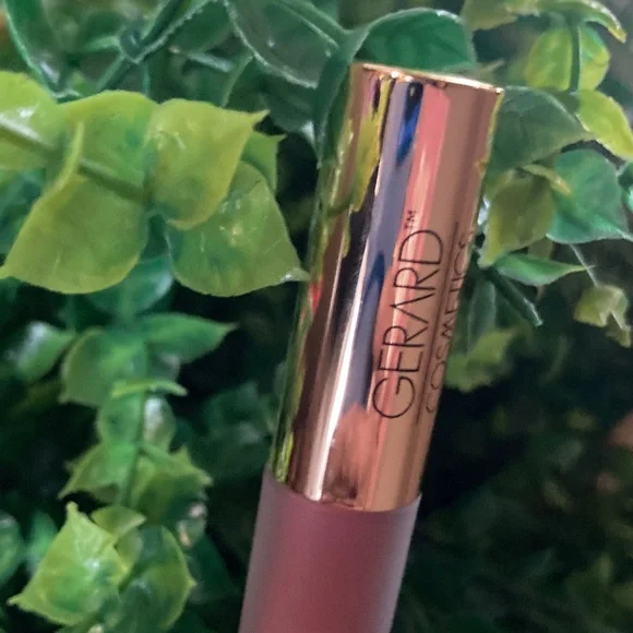 NEW Gerard Cosmetics Hydra Matte - 1995 - Picture 7 of 16